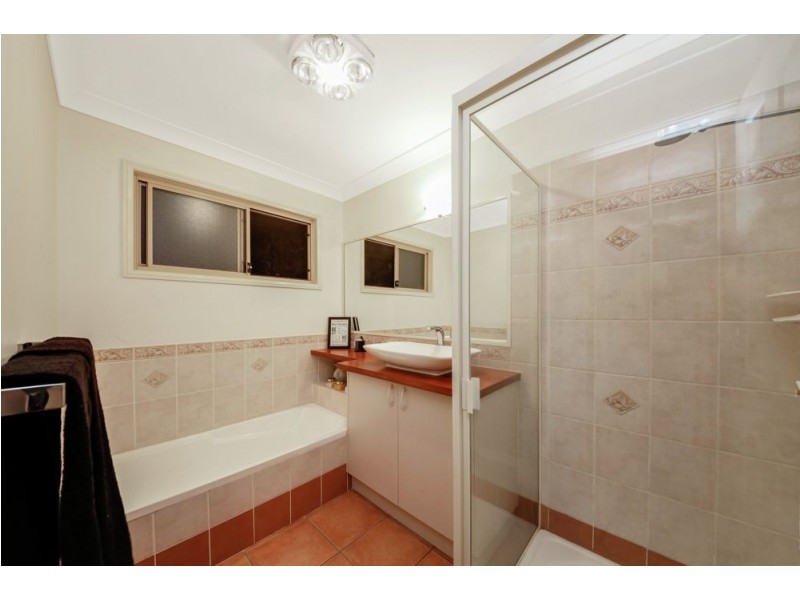 32 Selkirk Crescent, Ferny Grove QLD 4055