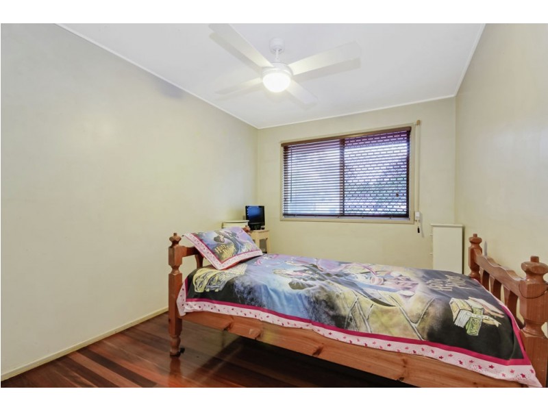 23 McGinn Road, Ferny Grove QLD 4055