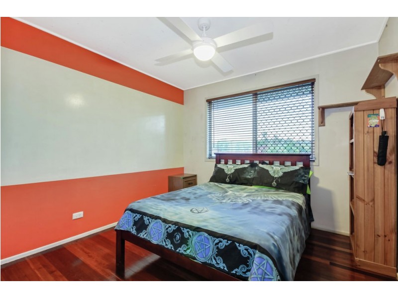 23 McGinn Road, Ferny Grove QLD 4055