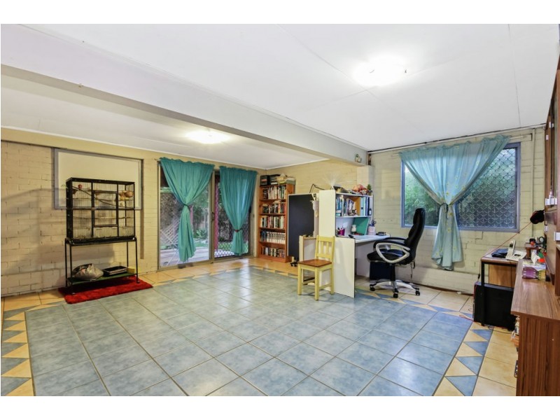 23 McGinn Road, Ferny Grove QLD 4055
