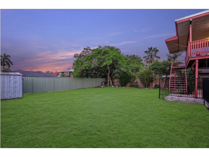 23 McGinn Road, Ferny Grove QLD 4055