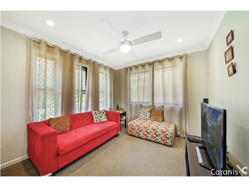 111 Mount Kaputar Avenue, Fitzgibbon QLD 4018