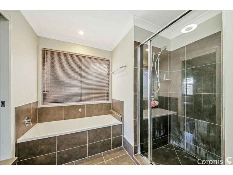 111 Mount Kaputar Avenue, Fitzgibbon QLD 4018