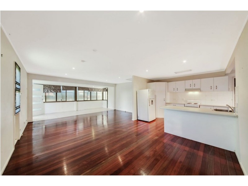 166 Patricks Road, Ferny Hills QLD 4055
