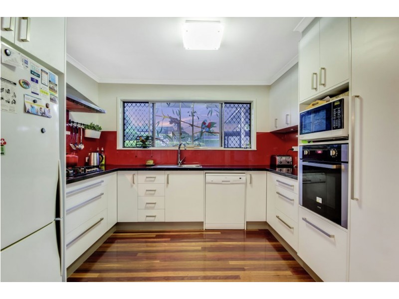 24 Caesar Road, Ferny Hills QLD 4055