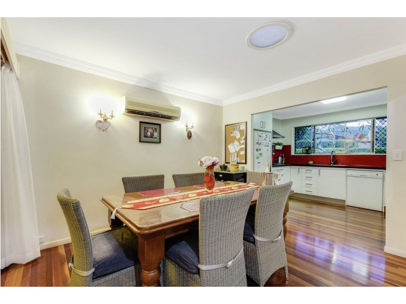 24 Caesar Road, Ferny Hills QLD 4055