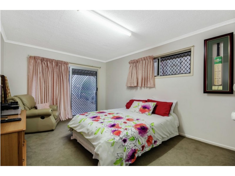 24 Caesar Road, Ferny Hills QLD 4055