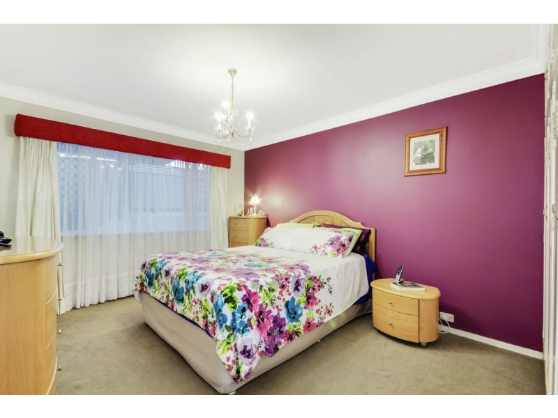 24 Caesar Road, Ferny Hills QLD 4055