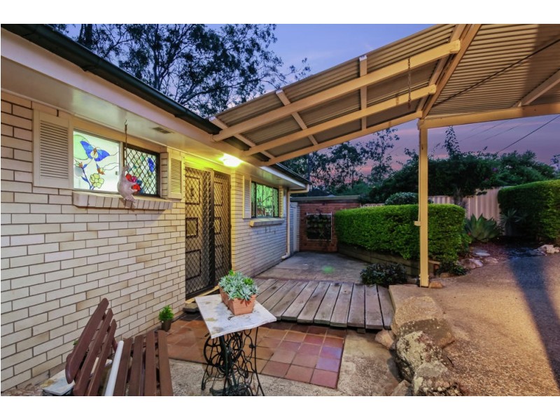 24 Caesar Road, Ferny Hills QLD 4055