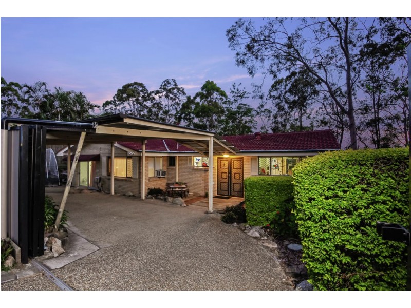 24 Caesar Road, Ferny Hills QLD 4055