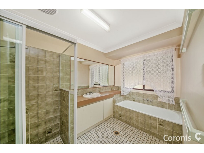 40 Queens Road, Everton Hills QLD 4053