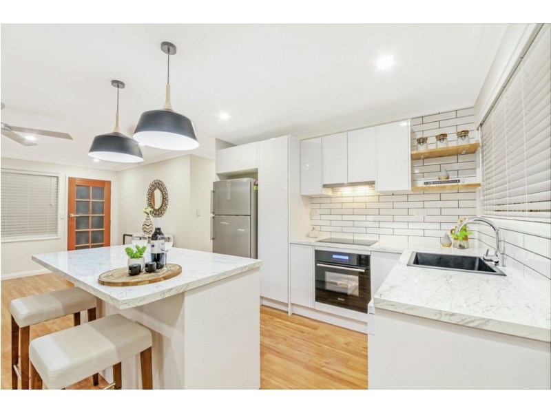 3 Double Bar Court, Arana Hills QLD 4054