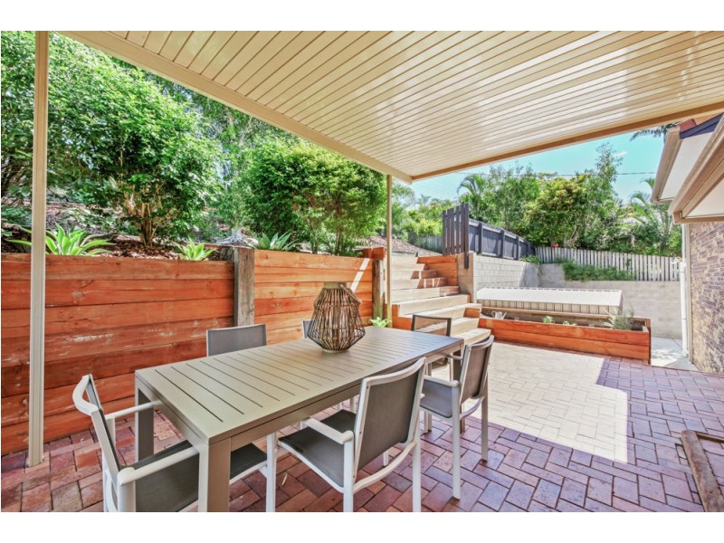 3 Double Bar Court, Arana Hills QLD 4054