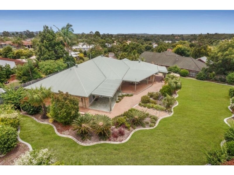 9 Turnberry Crescent, Albany Creek QLD 4035