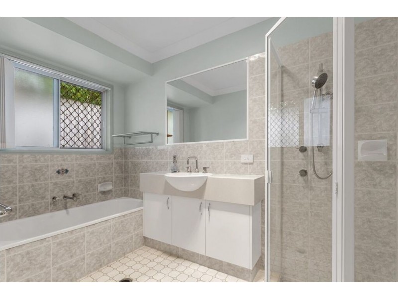 9 Turnberry Crescent, Albany Creek QLD 4035