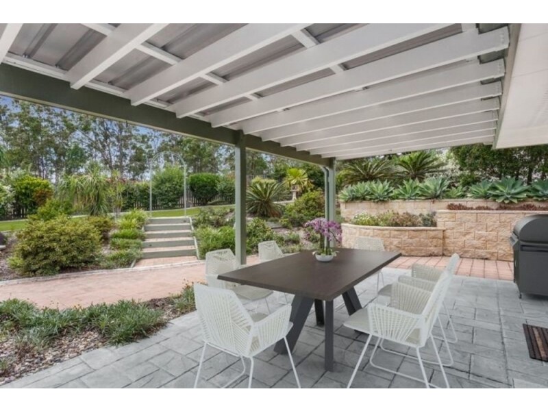 9 Turnberry Crescent, Albany Creek QLD 4035