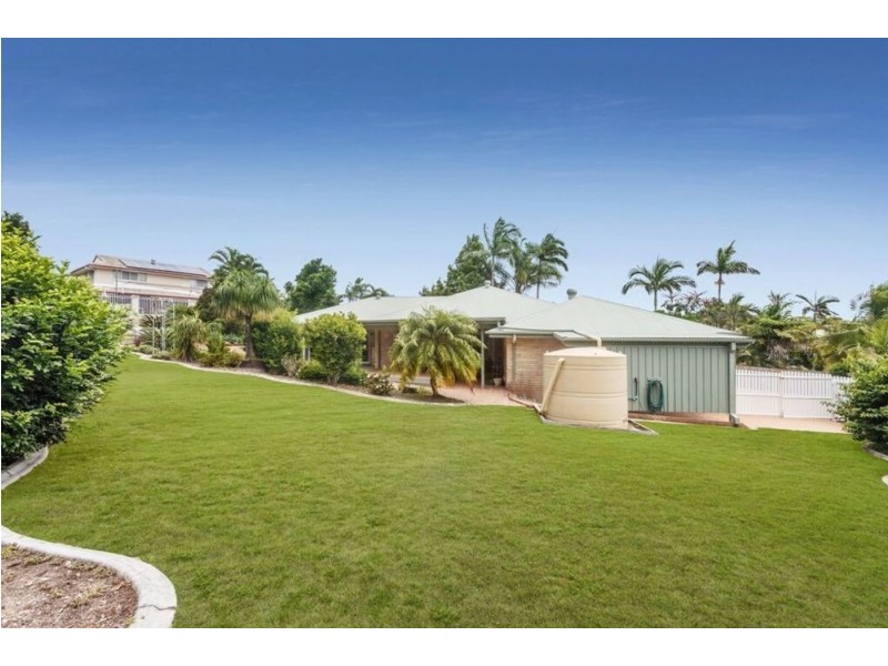 9 Turnberry Crescent, Albany Creek QLD 4035