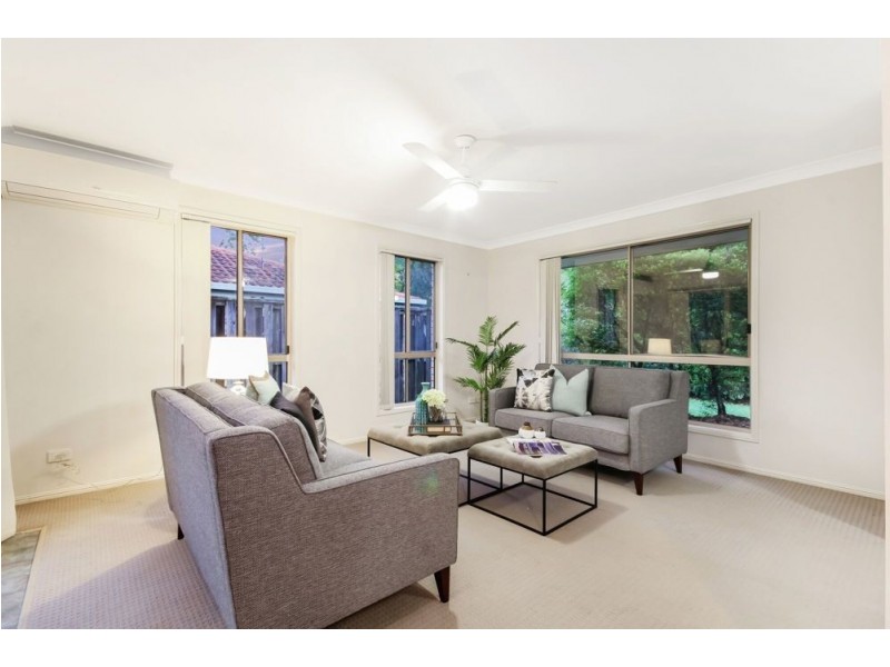 11 Greenock Place, Ferny Grove QLD 4055