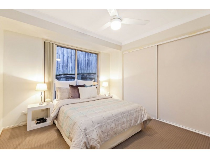 11 Greenock Place, Ferny Grove QLD 4055