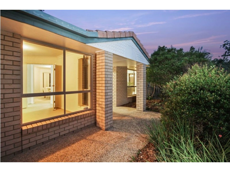 11 Greenock Place, Ferny Grove QLD 4055