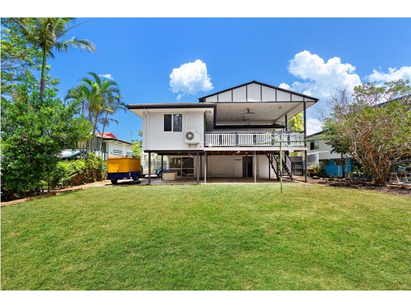 10 Burloo Crescent, Ferny Hills QLD 4055