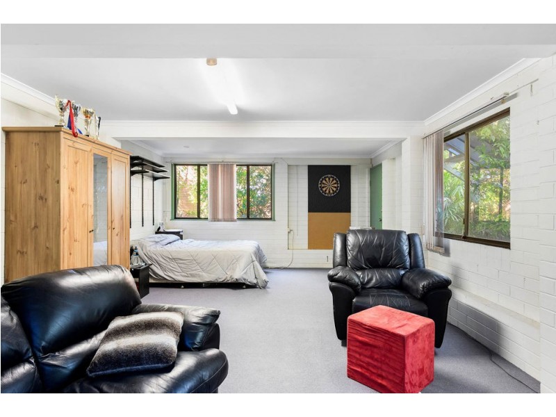 95 Illuta Avenue, Ferny Hills QLD 4055