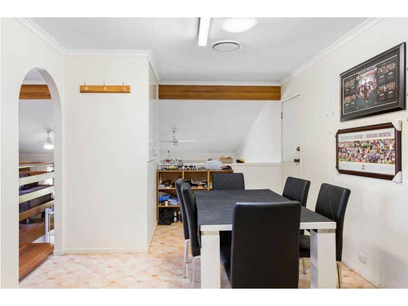 95 Illuta Avenue, Ferny Hills QLD 4055