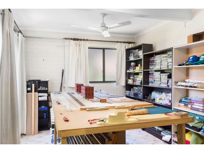 95 Illuta Avenue, Ferny Hills QLD 4055