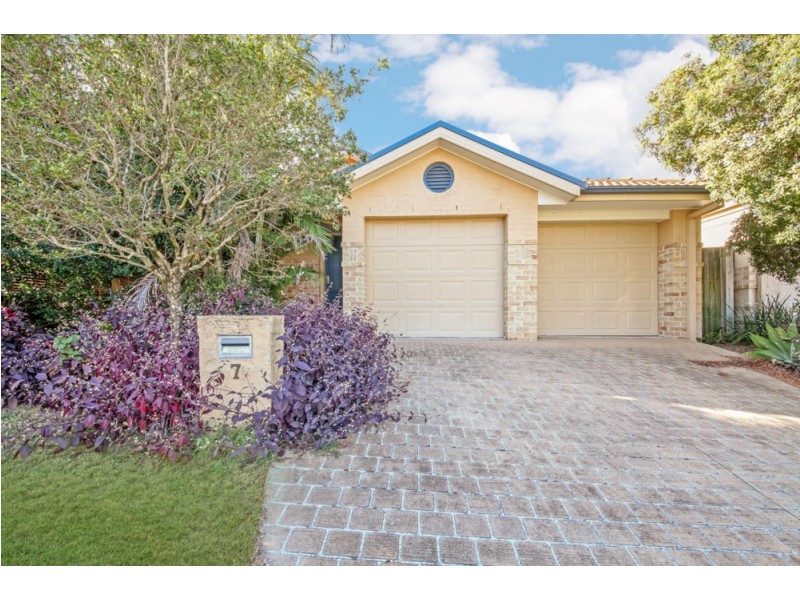 7 Benton Close, The Gap QLD 4061