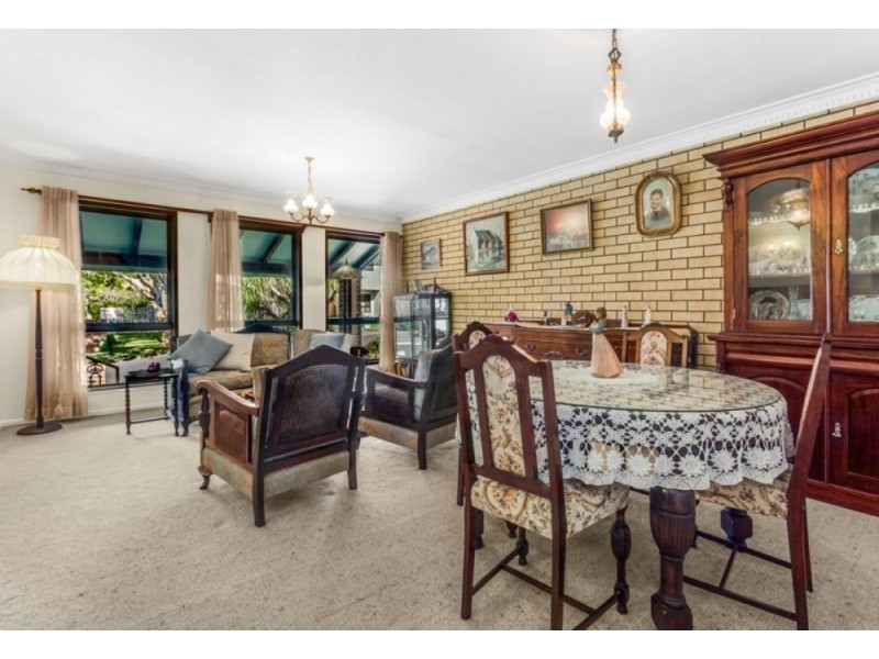 17 Centurion Street, Bridgeman Downs QLD 4035