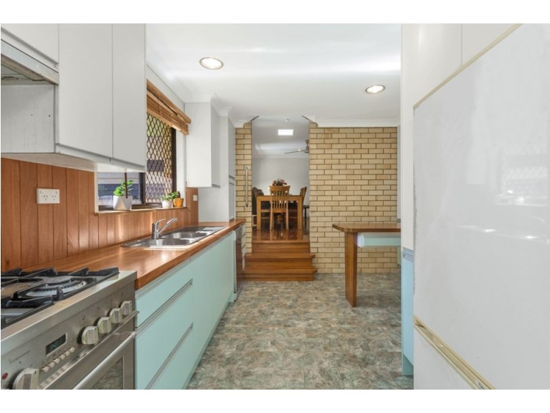 17 Centurion Street, Bridgeman Downs QLD 4035