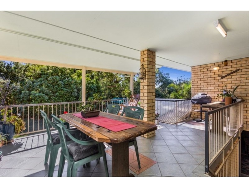 17 Centurion Street, Bridgeman Downs QLD 4035