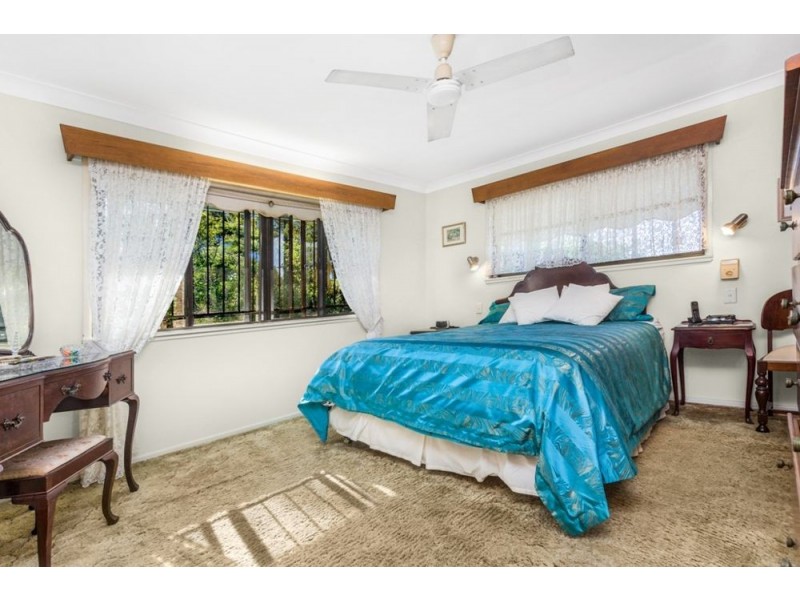 17 Centurion Street, Bridgeman Downs QLD 4035