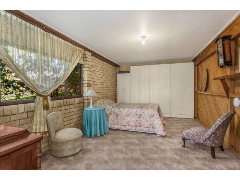 17 Centurion Street, Bridgeman Downs QLD 4035