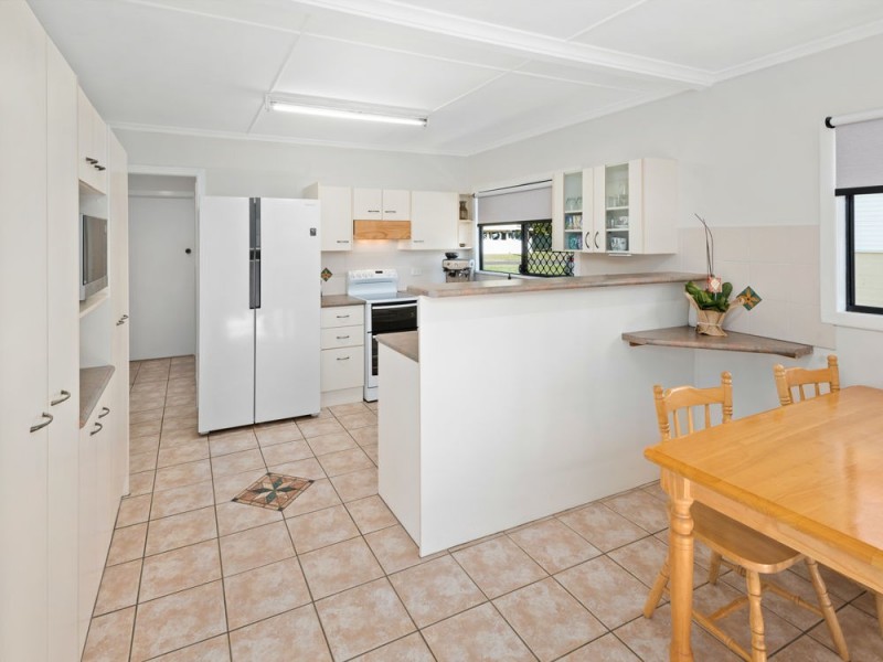 8 Cornucopia Street, Manly West QLD 4179