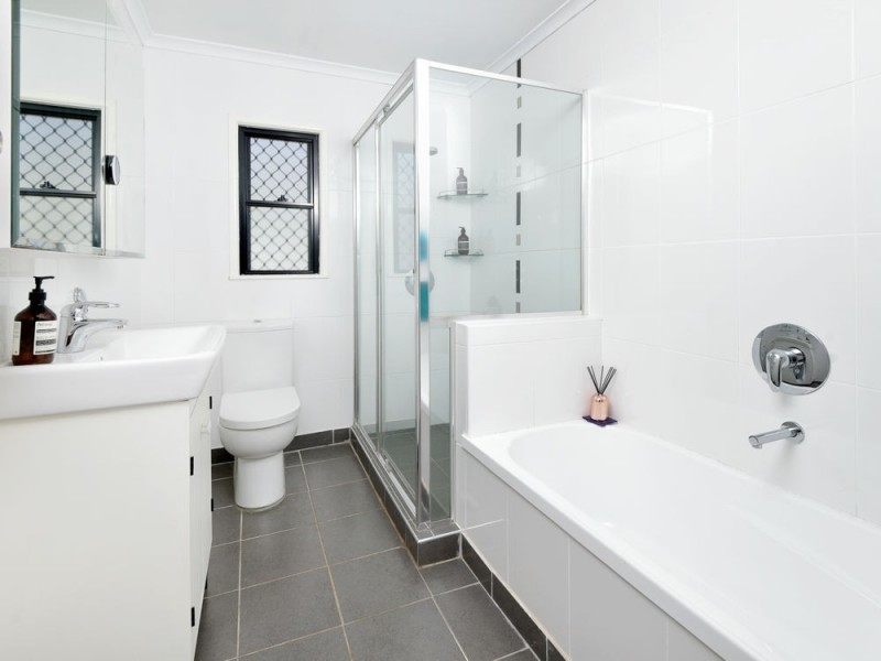 8 Cornucopia Street, Manly West QLD 4179