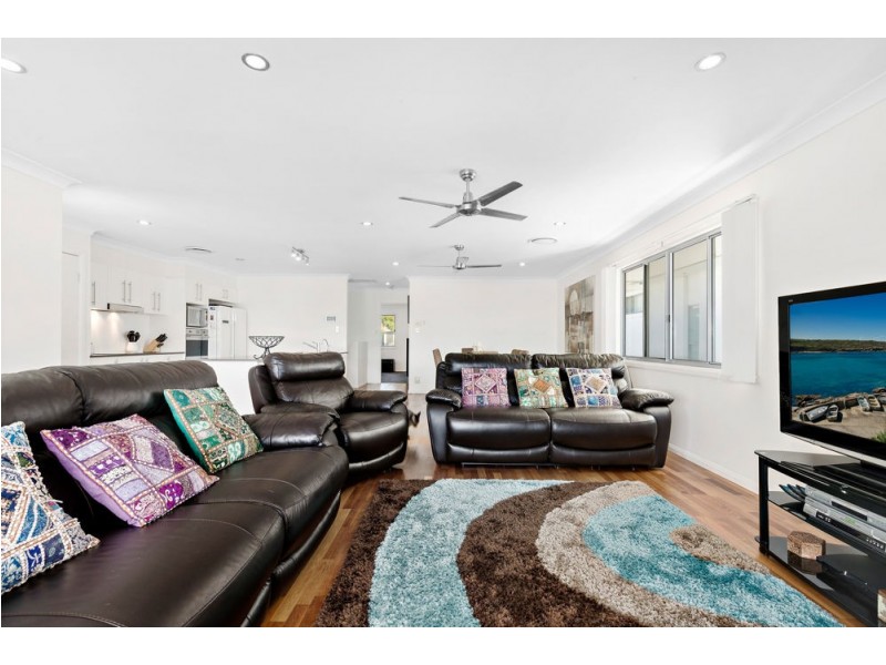 48 Shepherd Street, Wynnum QLD 4178