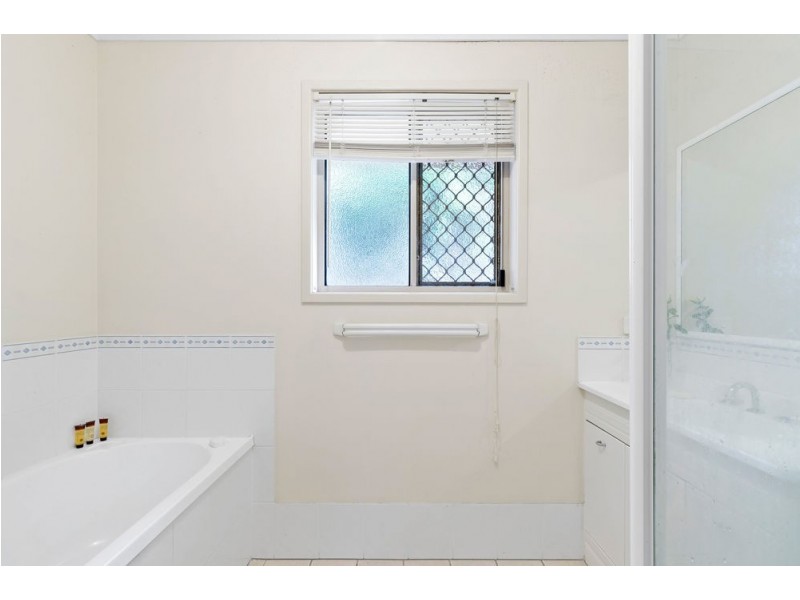 75 Bennetts Road, Everton Hills QLD 4053