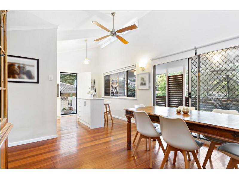 15 Yathong Court, Arana Hills QLD 4054