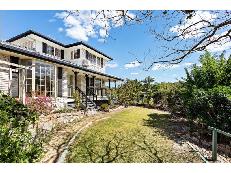 30 Listonia Drive, Albany Creek QLD 4035