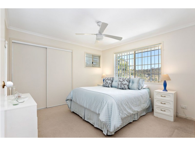 30 Listonia Drive, Albany Creek QLD 4035