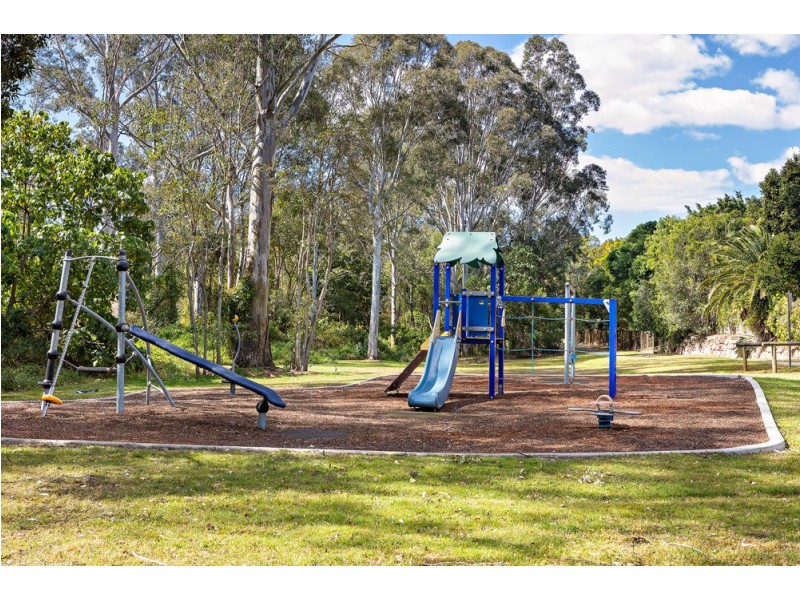 30 Listonia Drive, Albany Creek QLD 4035