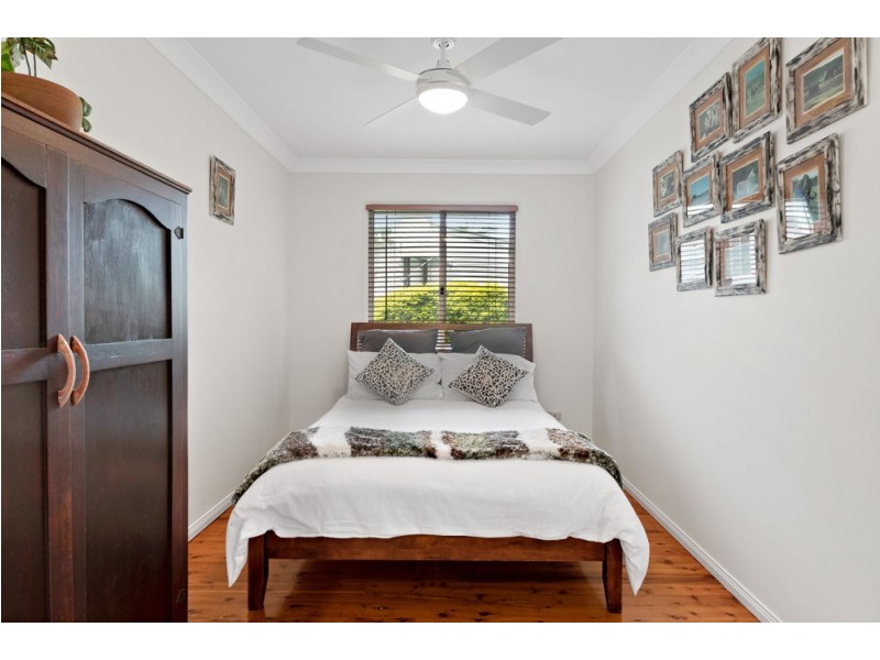 4 Glenwood Place, Ferny Hills QLD 4055