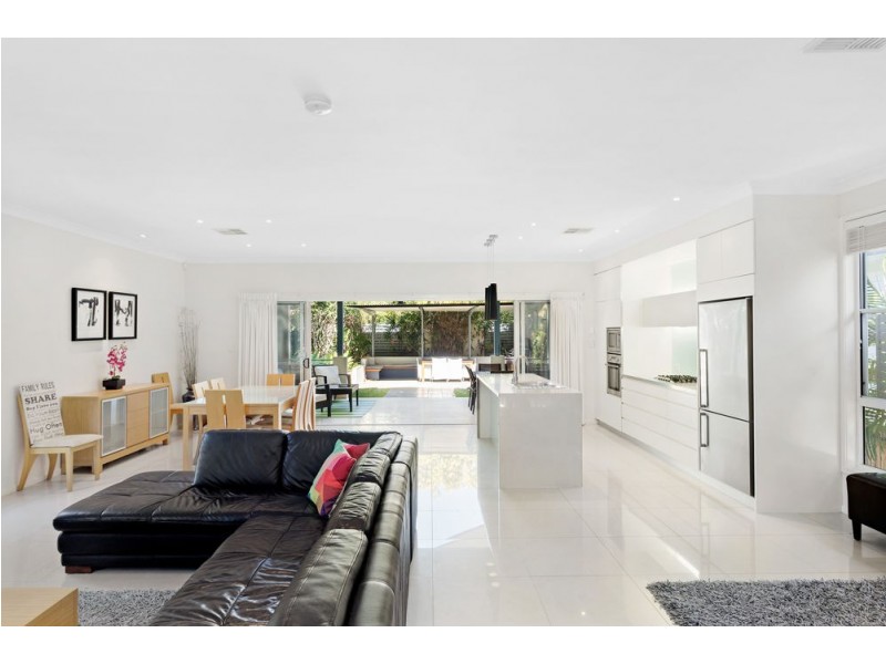 22 Hudson Avenue, Mitchelton QLD 4053