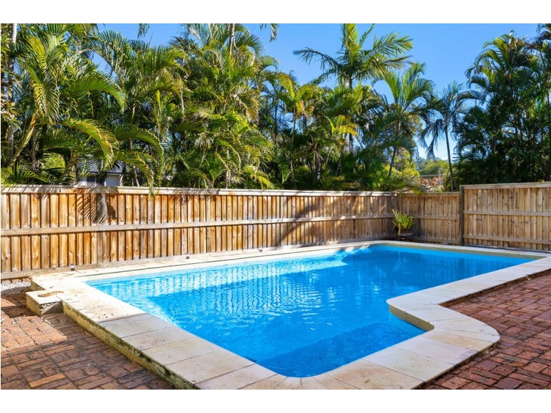 31 Bunora Avenue, Ferny Hills QLD 4055