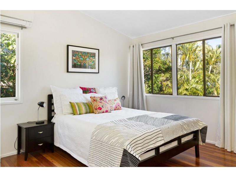 31 Bunora Avenue, Ferny Hills QLD 4055