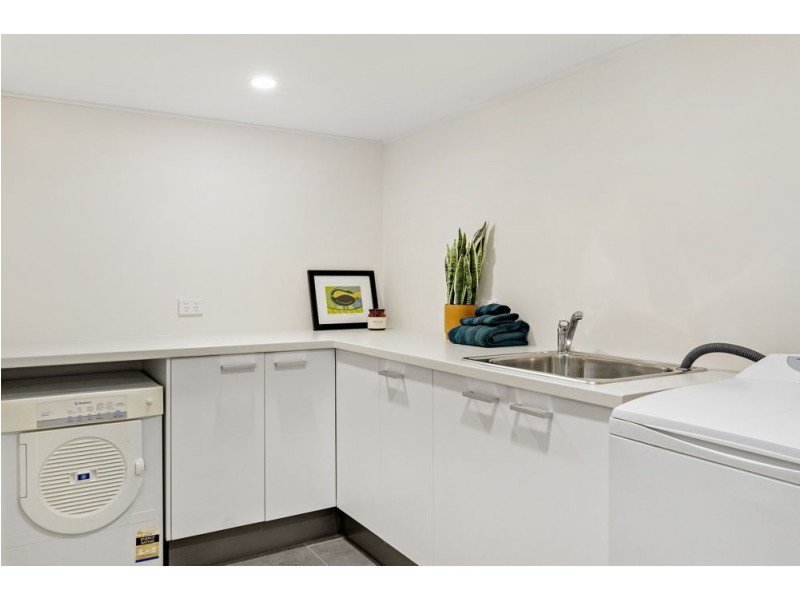 31 Bunora Avenue, Ferny Hills QLD 4055