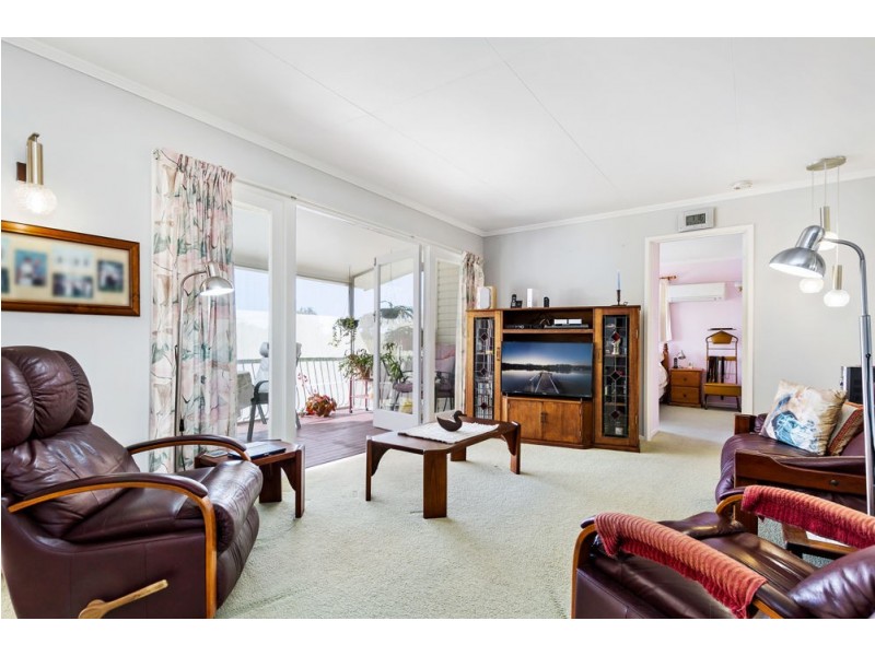 4 Coles Street, Arana Hills QLD 4054