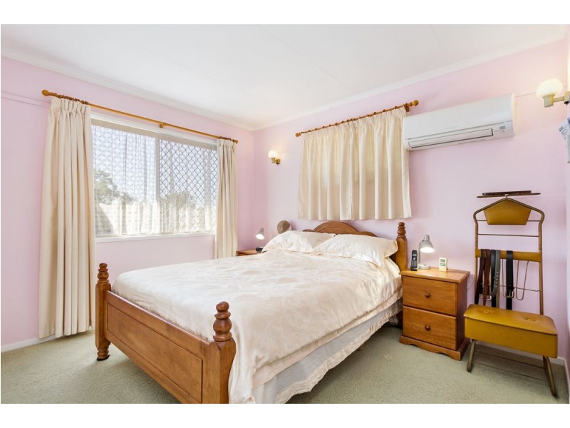 4 Coles Street, Arana Hills QLD 4054