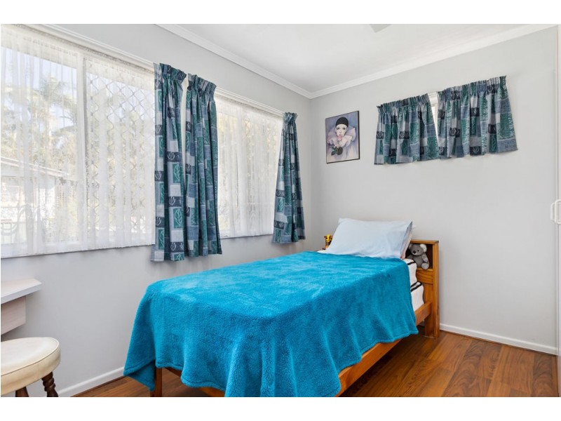 4 Coles Street, Arana Hills QLD 4054